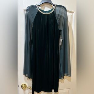 R&M Richard’s 
Cocktail dress with cape